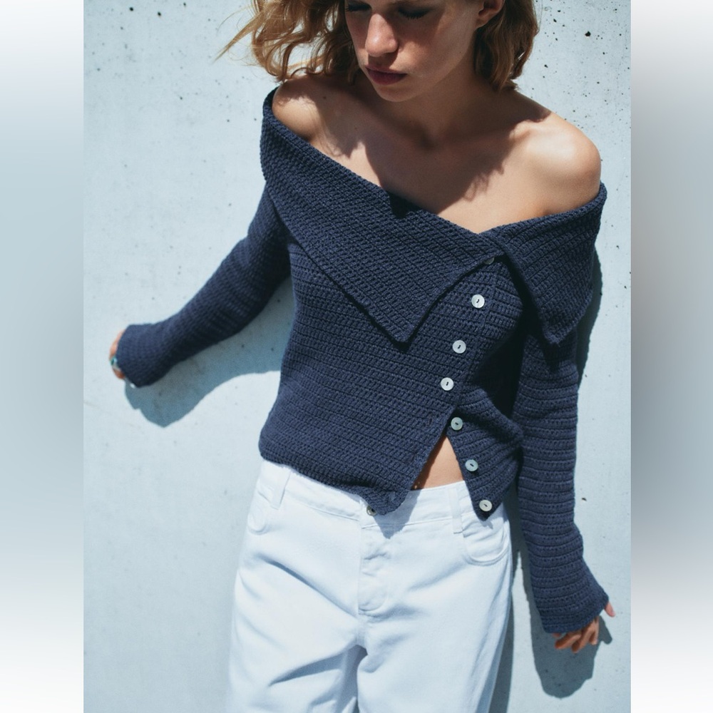 ZARA ZW WOMAN KNIT TOP WITH SIDE BUTTONS GRAY VIRAL OFF SHOULDER NWOT